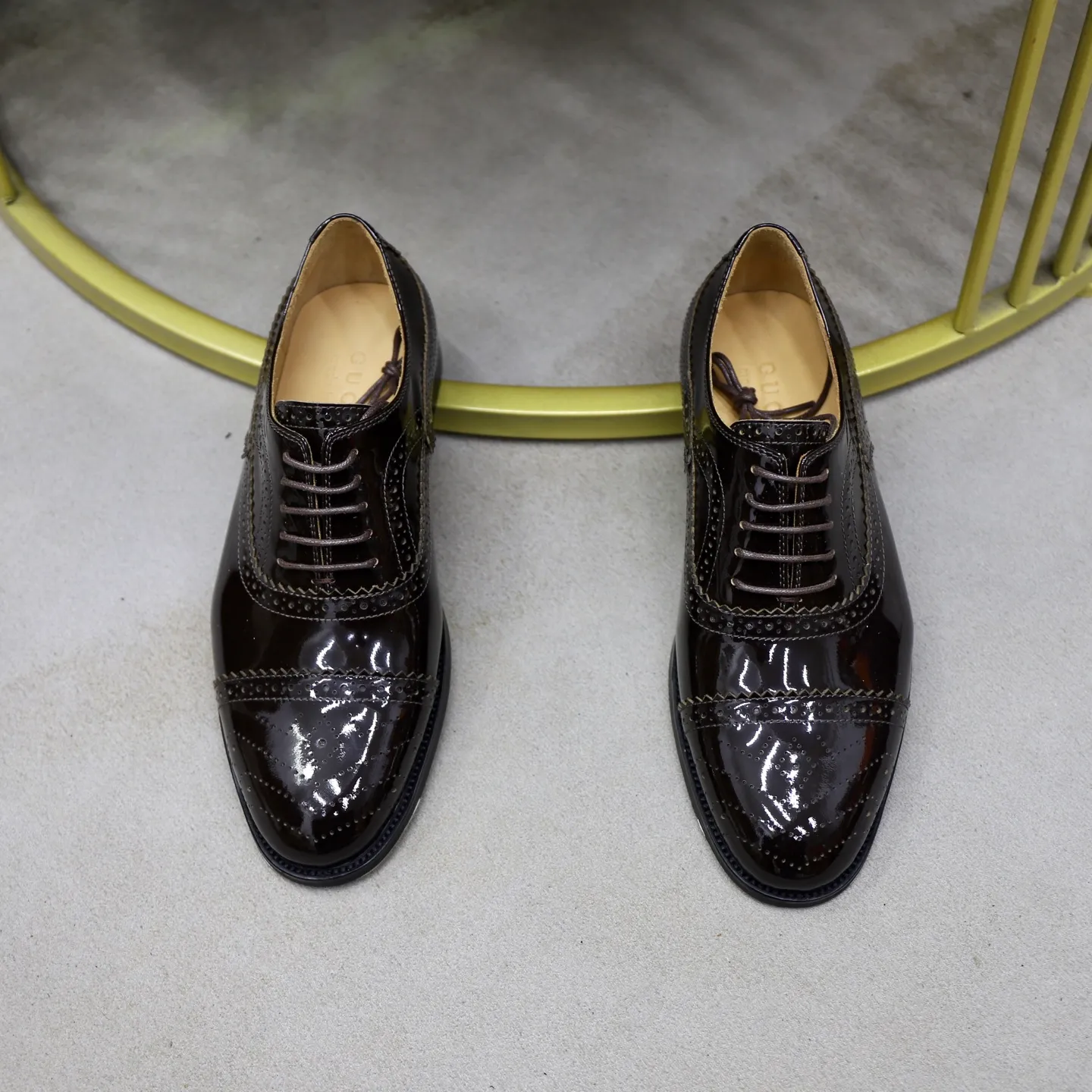 Men's shoes 💰660💰🙅‍♂️🙅‍♂️🙅‍♂️Niuli Brand: Gucci GuCCI Standard code: Men's code 39-44 (45 can be customized) Grade: Same style as the official website Original quality Material: Original cowhide surface Comfortable cowhide lining Original outsole Style category: Men's fashionable casual leather shoes Distinguished big-name luxury elements, top luxury Color: actual picture color